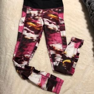 Lululemon size 4 leggings !